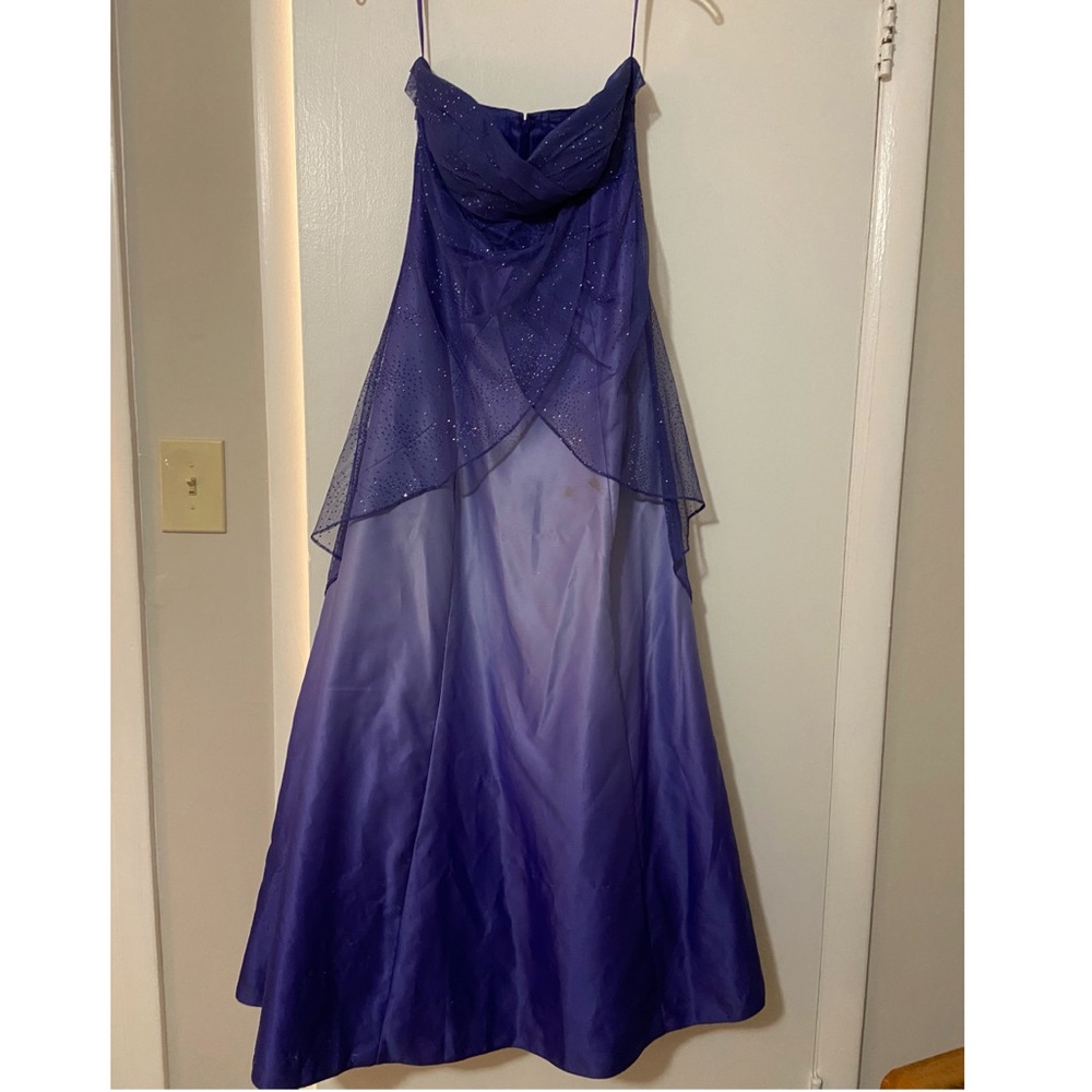 Jump apparel prom dress